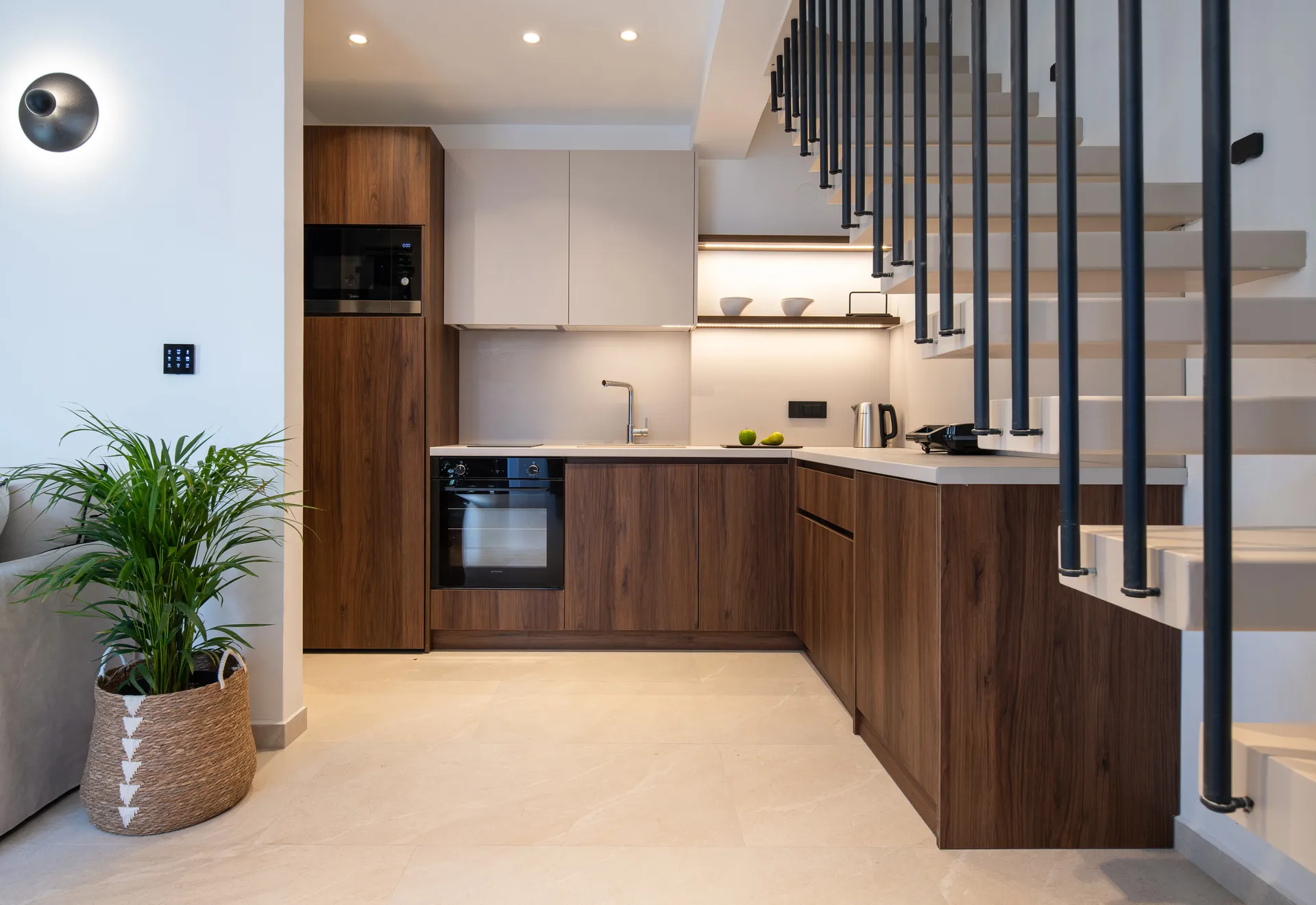 Tiara Holidays - Vista Luxury Suites - Duplex Suite Ground Floor - kitchen